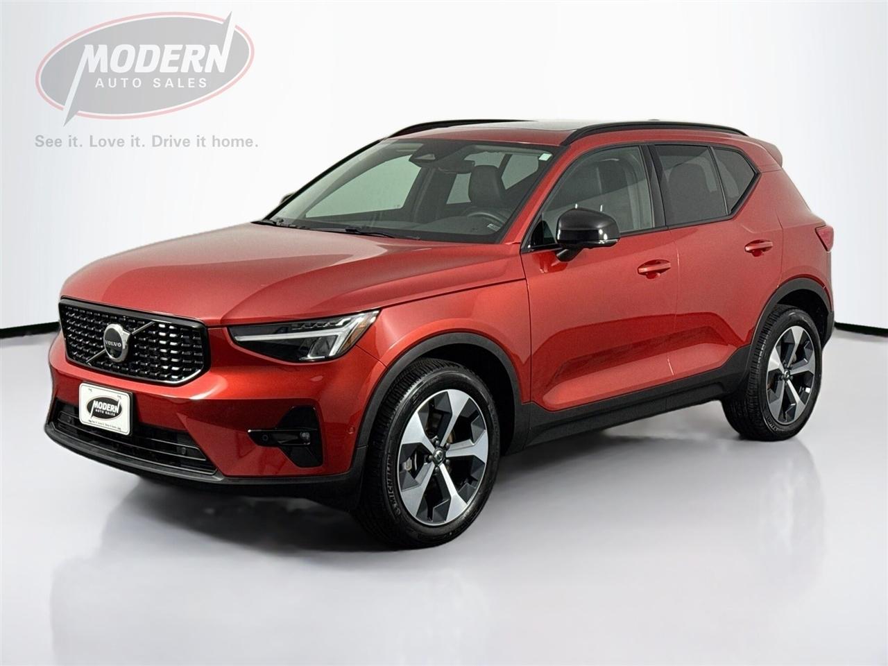 Volvo XC40 B5 AWD Ultimate Dark Theme 2023