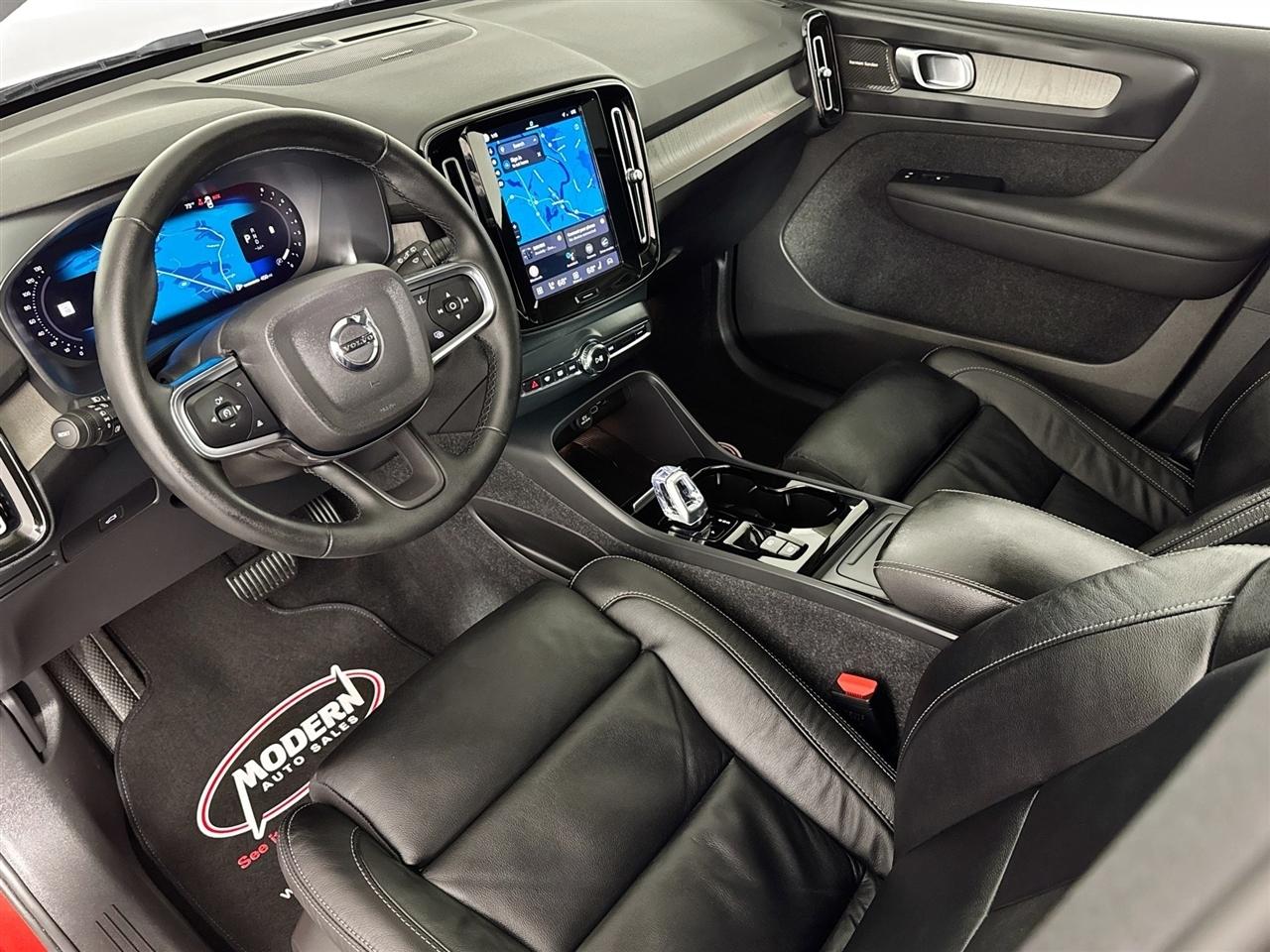 Volvo XC40 B5 AWD Ultimate Dark Theme 2023