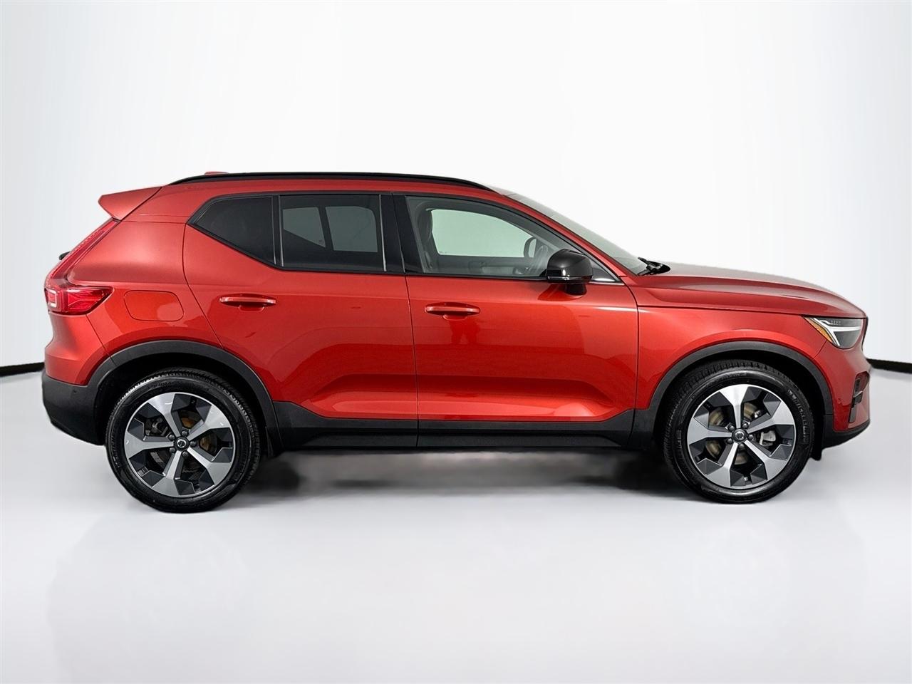 Volvo XC40 B5 AWD Ultimate Dark Theme 2023