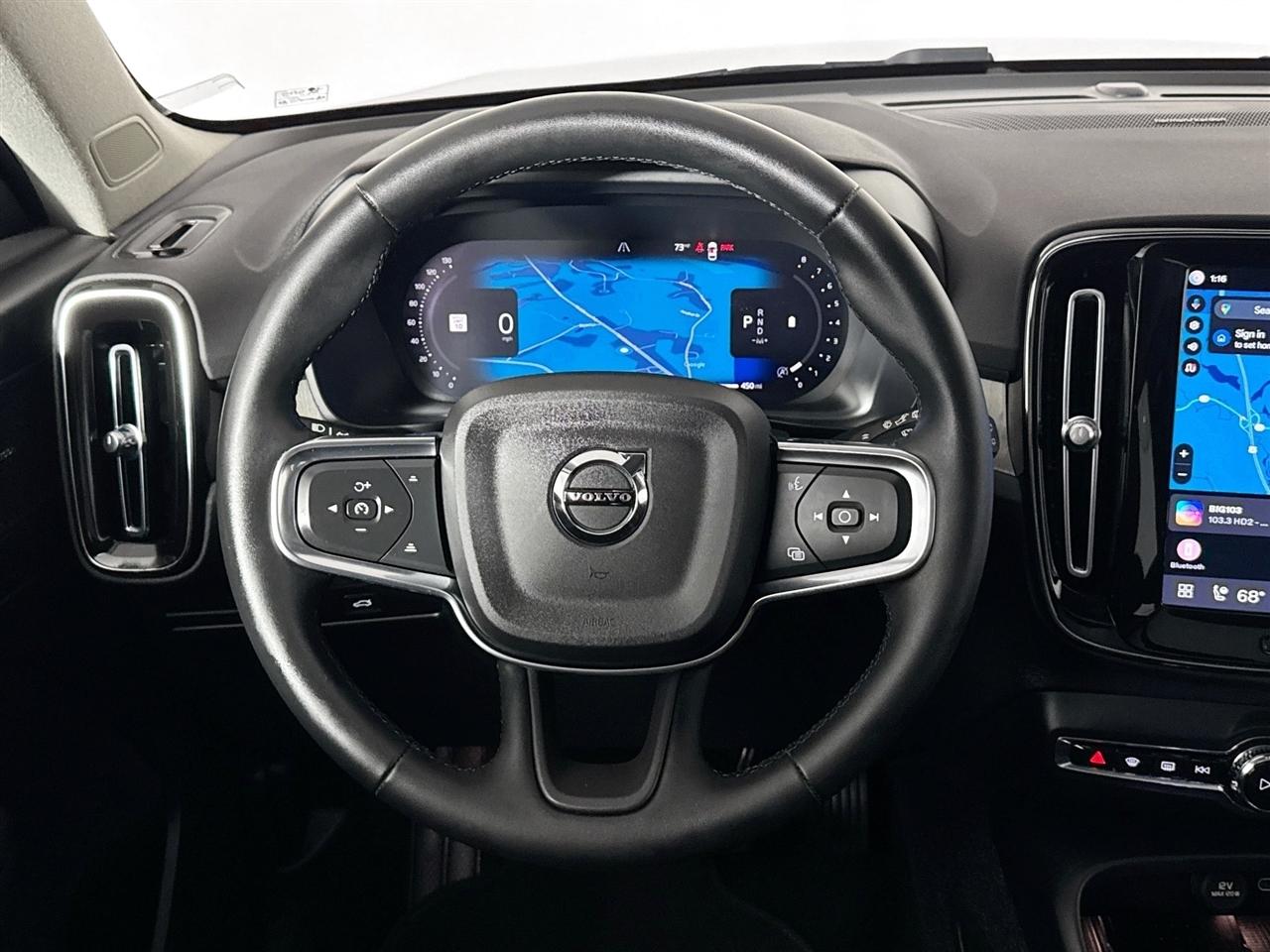 Volvo XC40 B5 AWD Ultimate Dark Theme 2023