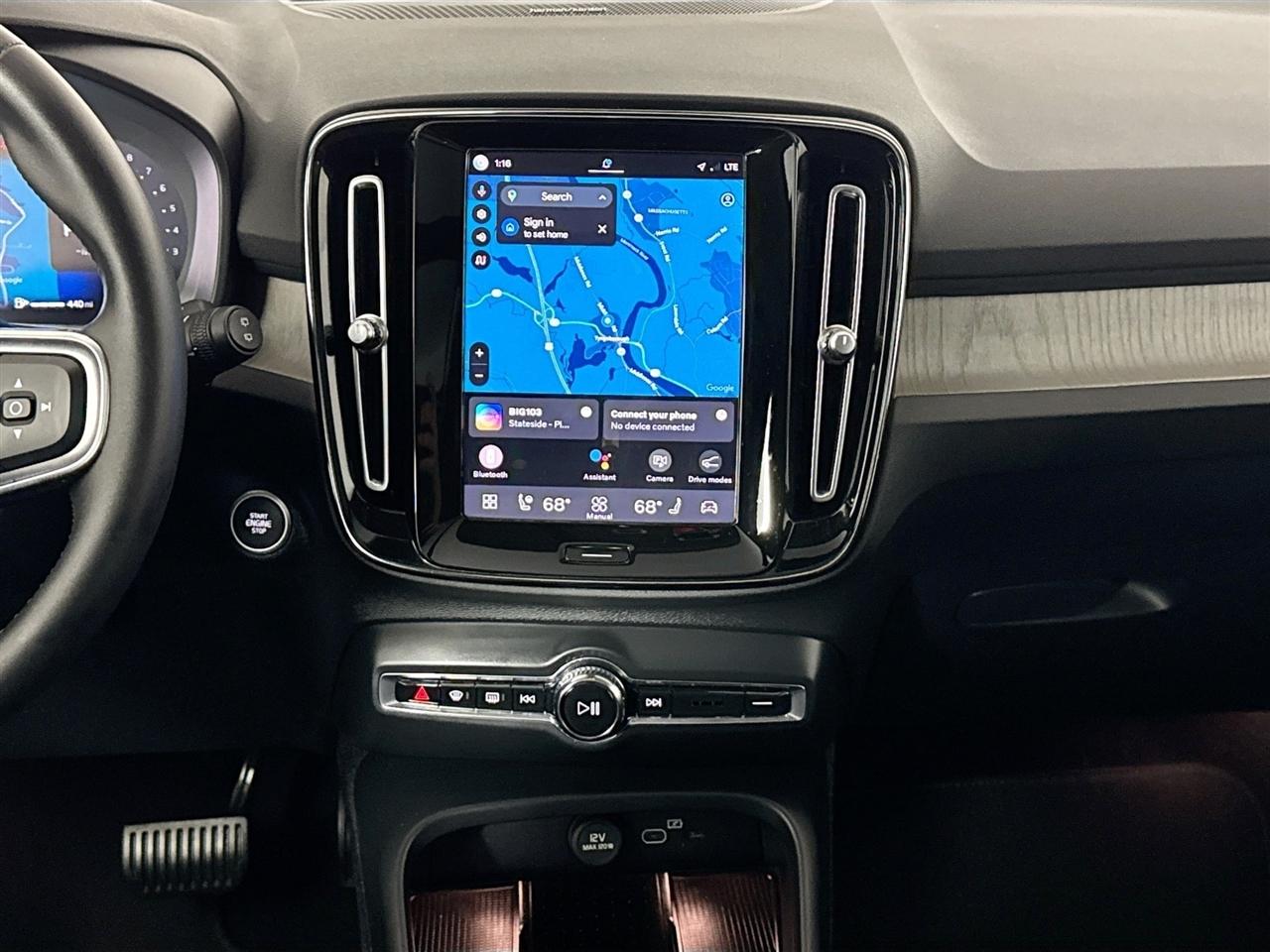 Volvo XC40 B5 AWD Ultimate Dark Theme 2023