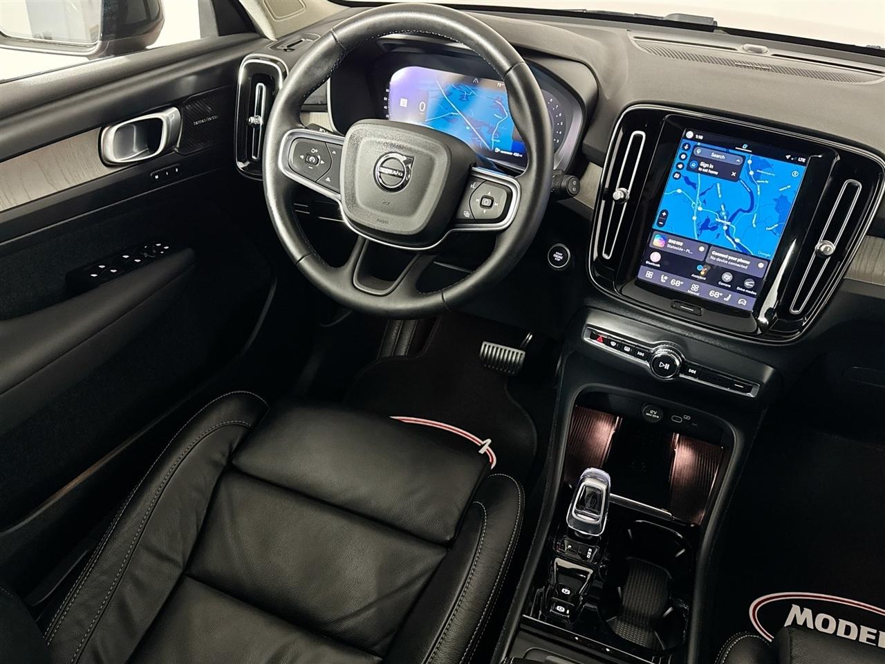 Volvo XC40 B5 AWD Ultimate Dark Theme 2023
