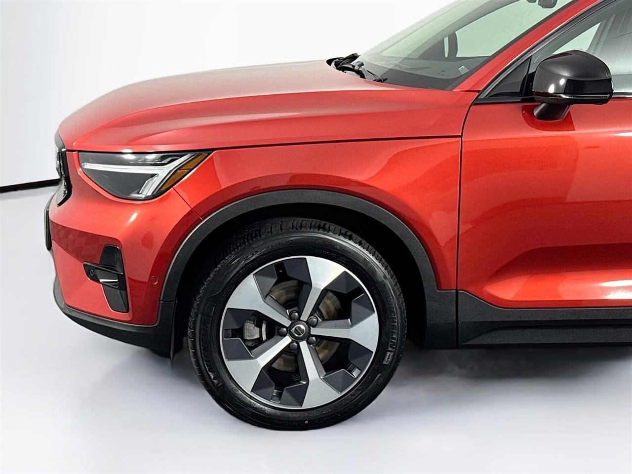 Volvo XC40 B5 AWD Ultimate Dark Theme 2023