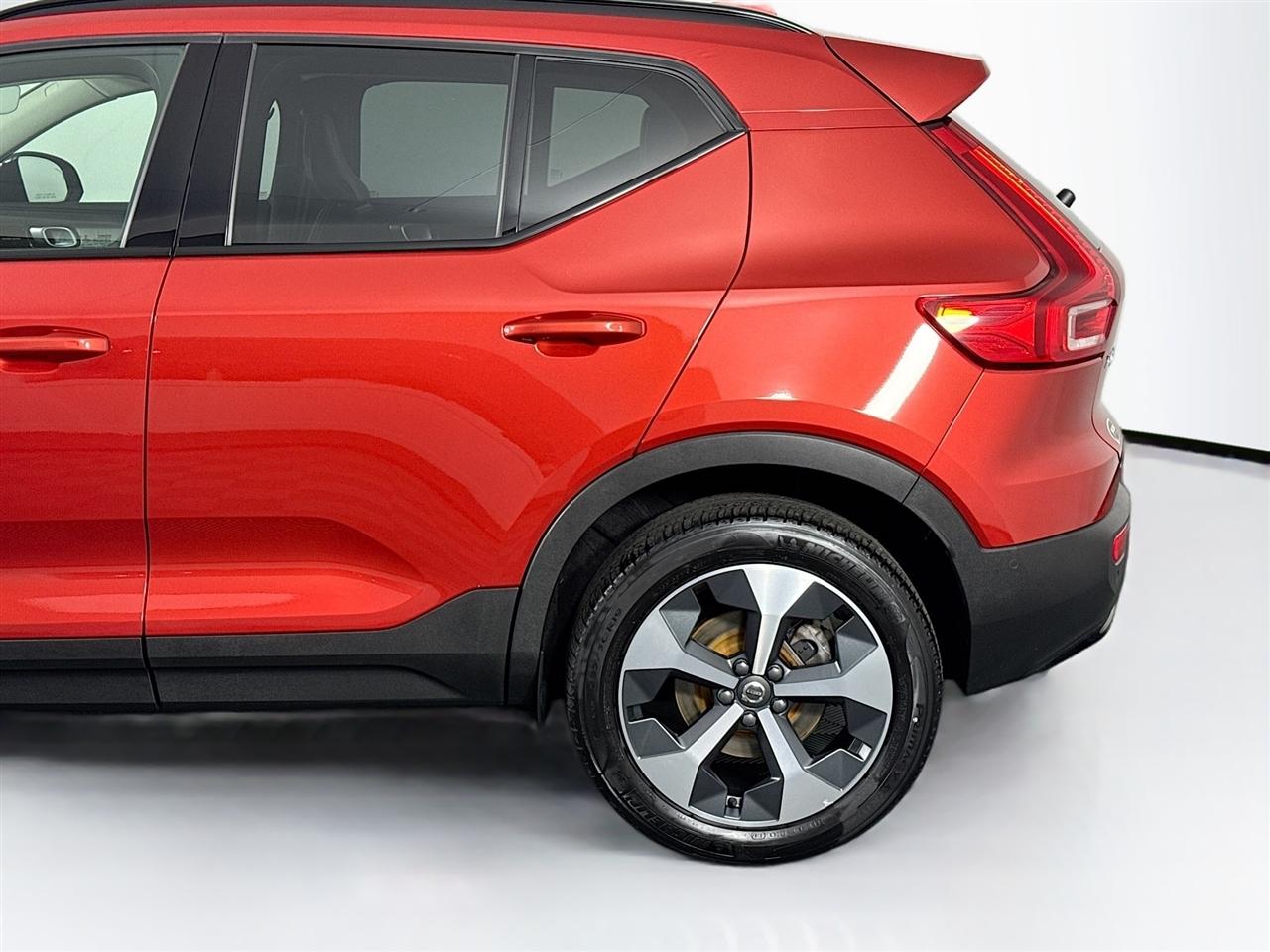 Volvo XC40 B5 AWD Ultimate Dark Theme 2023