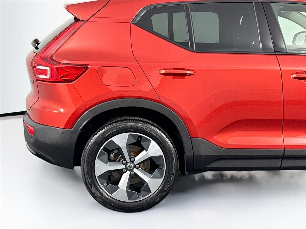 Volvo XC40 B5 AWD Ultimate Dark Theme 2023