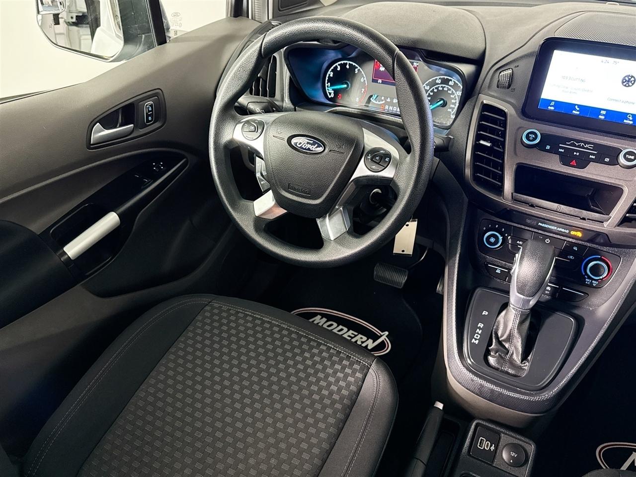Ford Transit Connect Van XLT LWB w/Rear Symmetrical Doors 2023