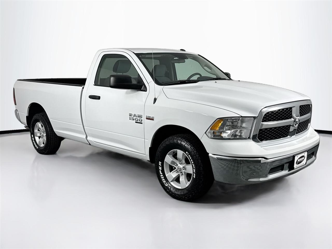 RAM 1500 Classic SLT 4x4 Reg Cab 8' Box 2022