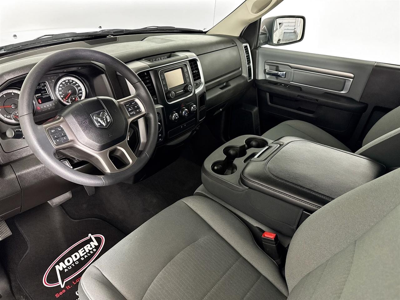 RAM 1500 Classic SLT 4x4 Reg Cab 8' Box 2022