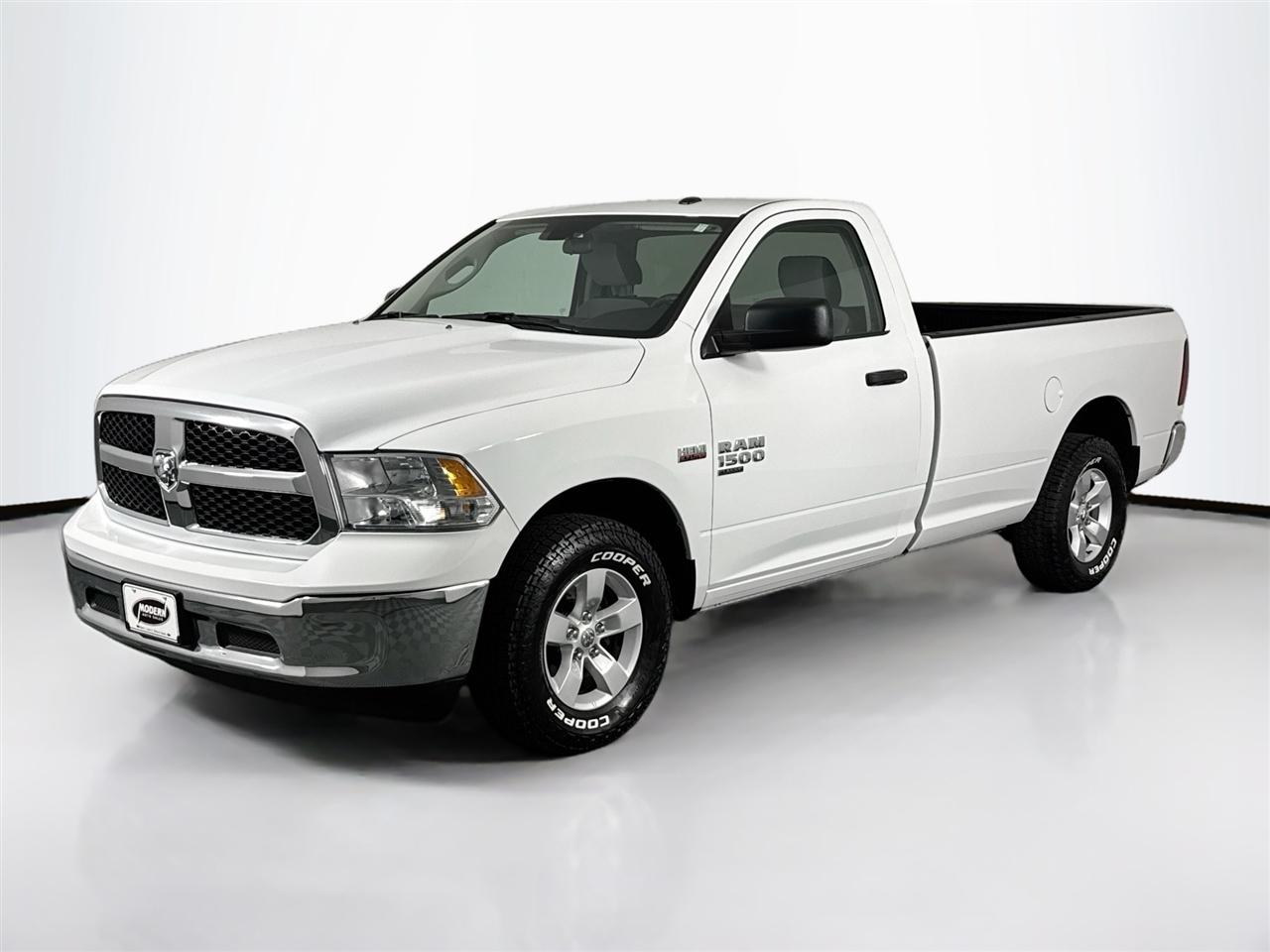 RAM 1500 Classic SLT 4x4 Reg Cab 8' Box 2022