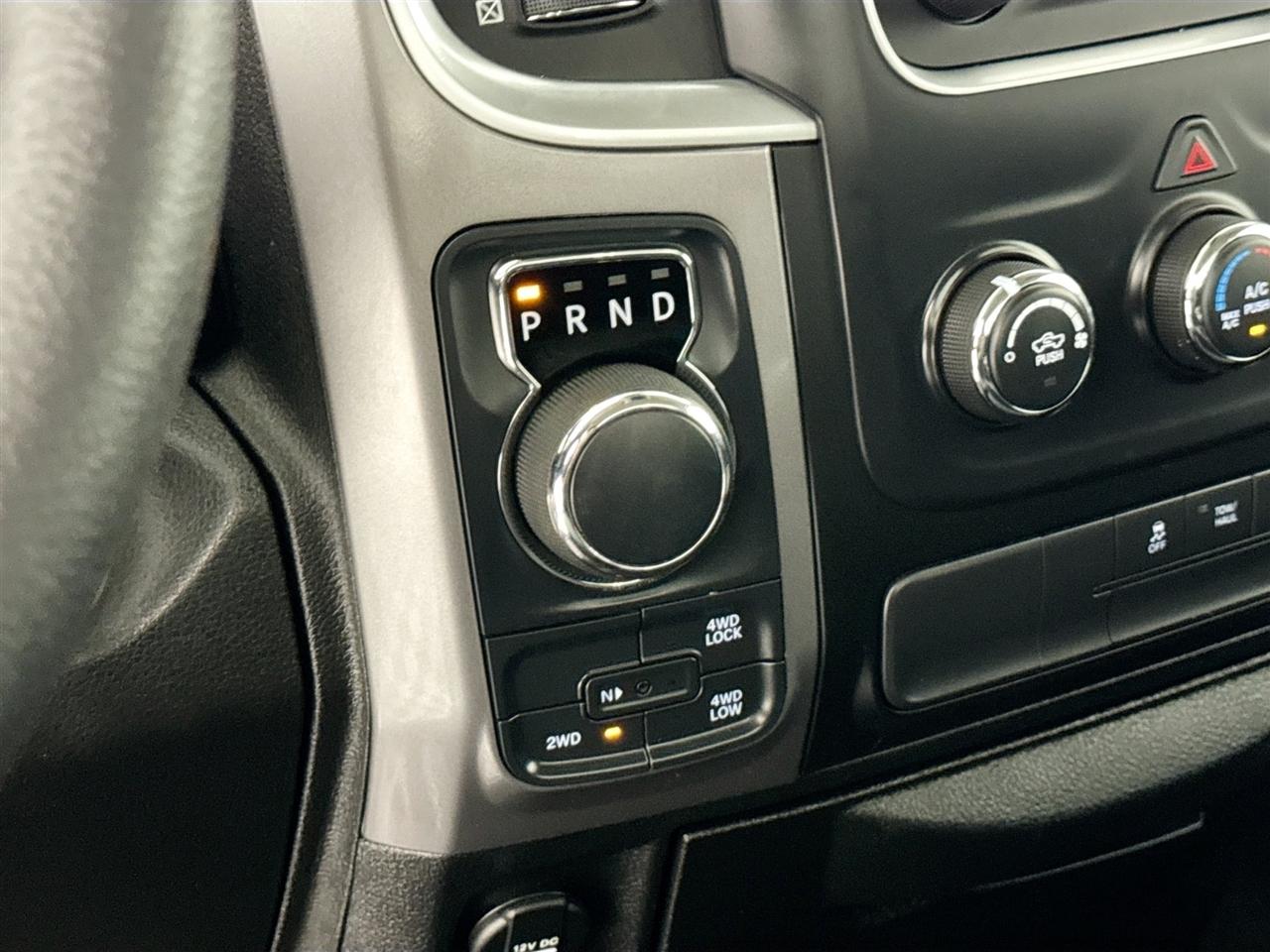 RAM 1500 Classic SLT 4x4 Reg Cab 8' Box 2022