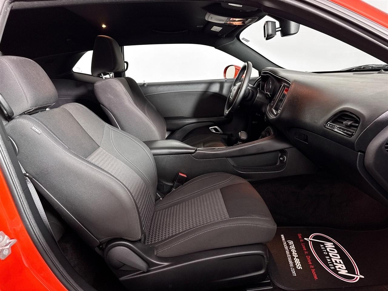 Dodge Challenger R/T Coupe 2017