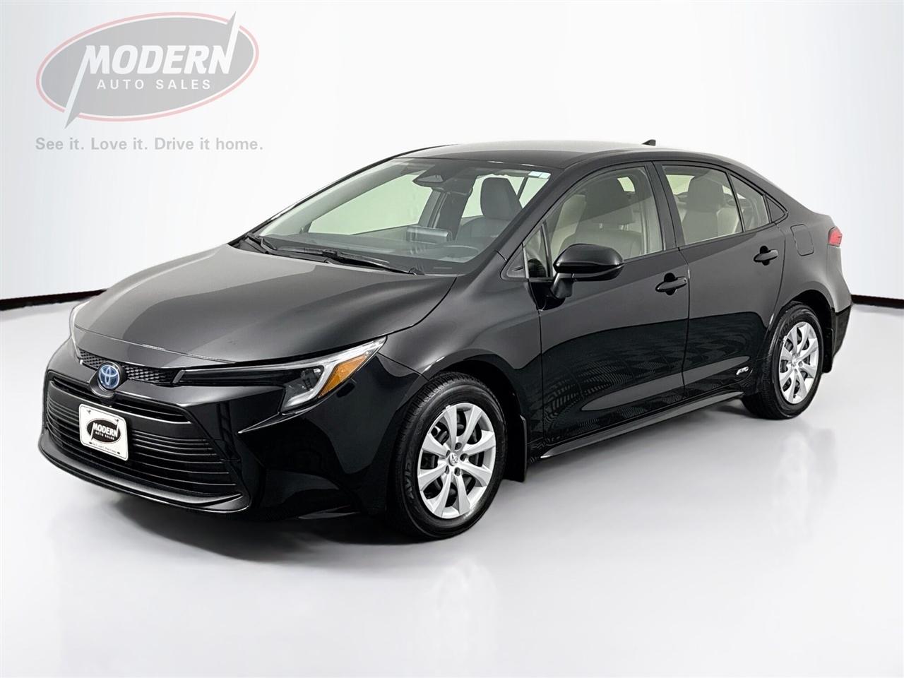 Toyota Corolla Hybrid LE AWD (Natl) 2025