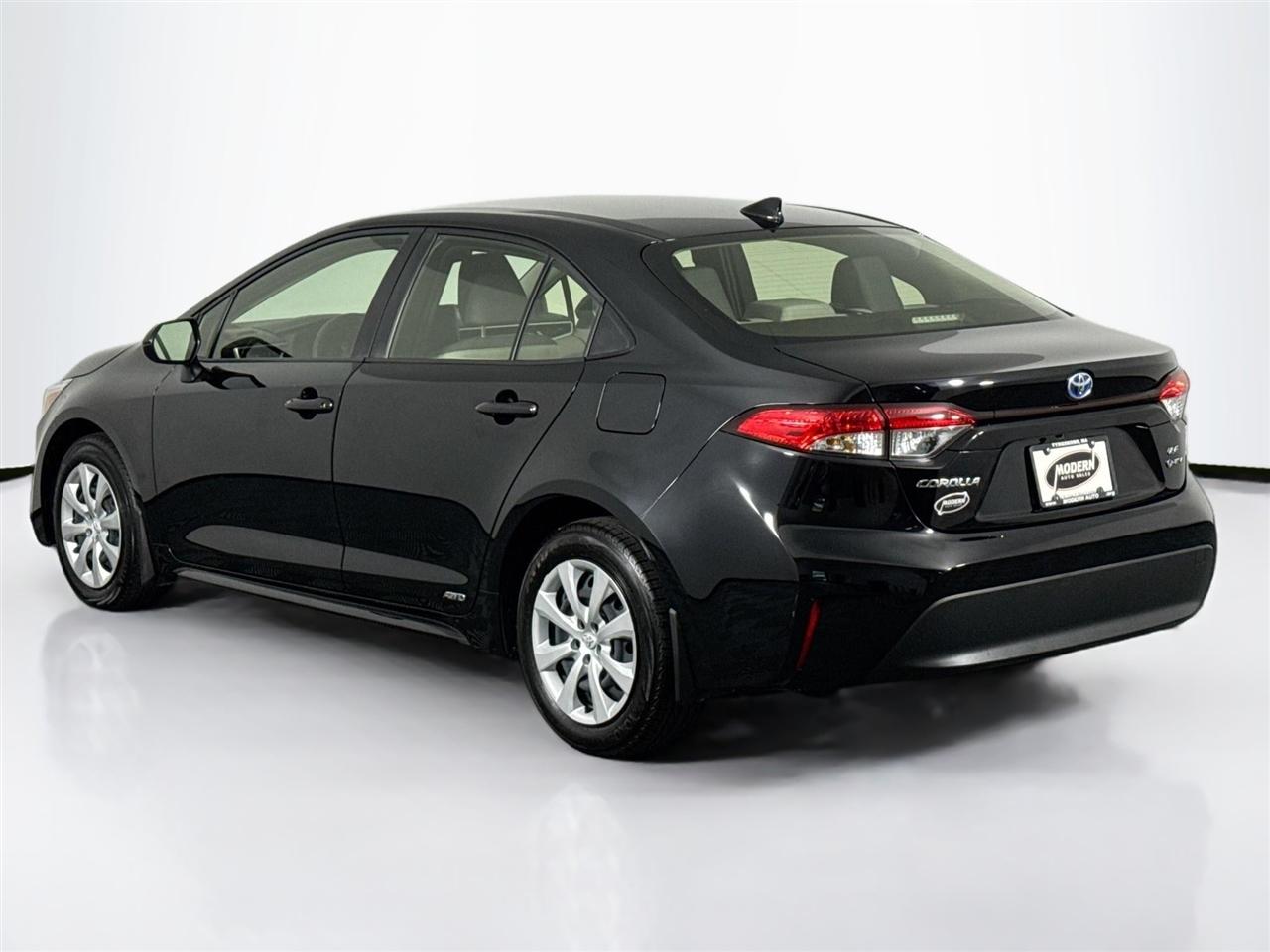 Toyota Corolla Hybrid LE AWD (Natl) 2025