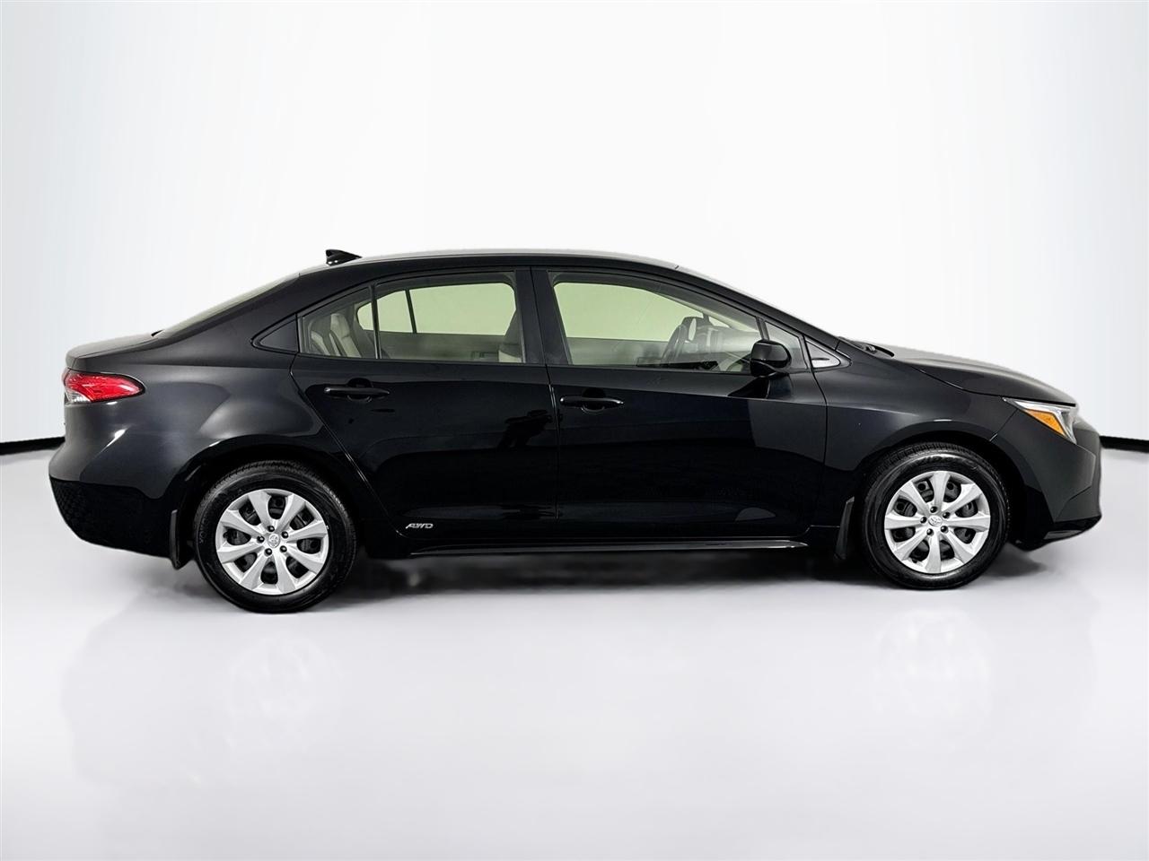 Toyota Corolla Hybrid LE AWD (Natl) 2025