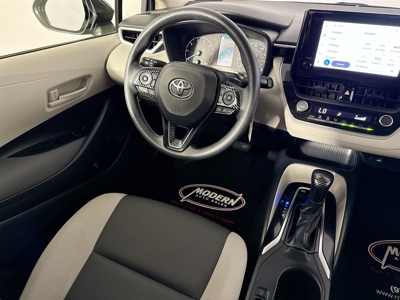 Toyota Corolla Hybrid LE AWD (Natl) 2025