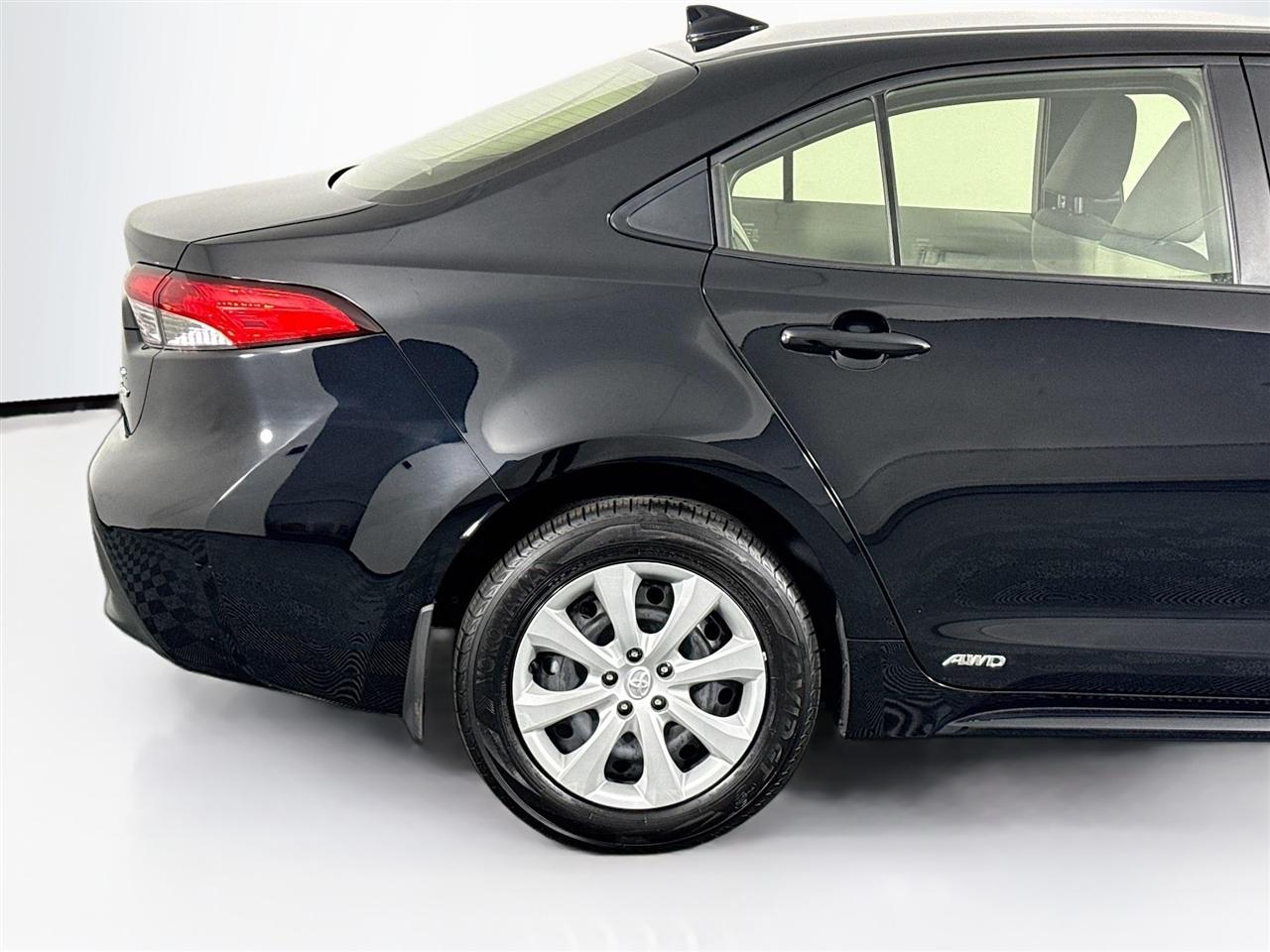 Toyota Corolla Hybrid LE AWD (Natl) 2025