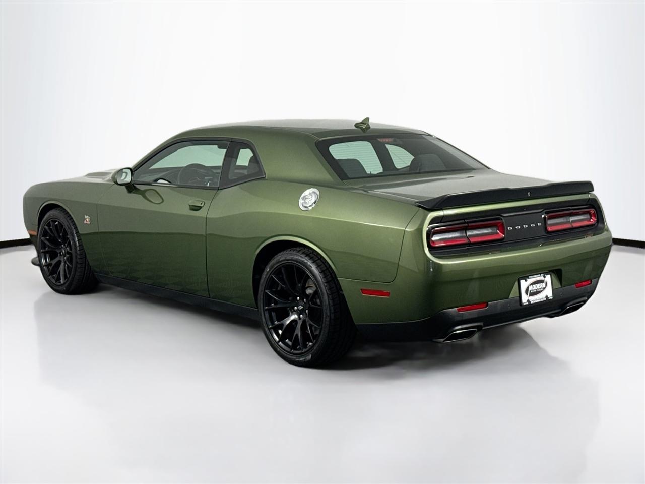 Dodge Challenger R/T Scat Pack RWD 2018