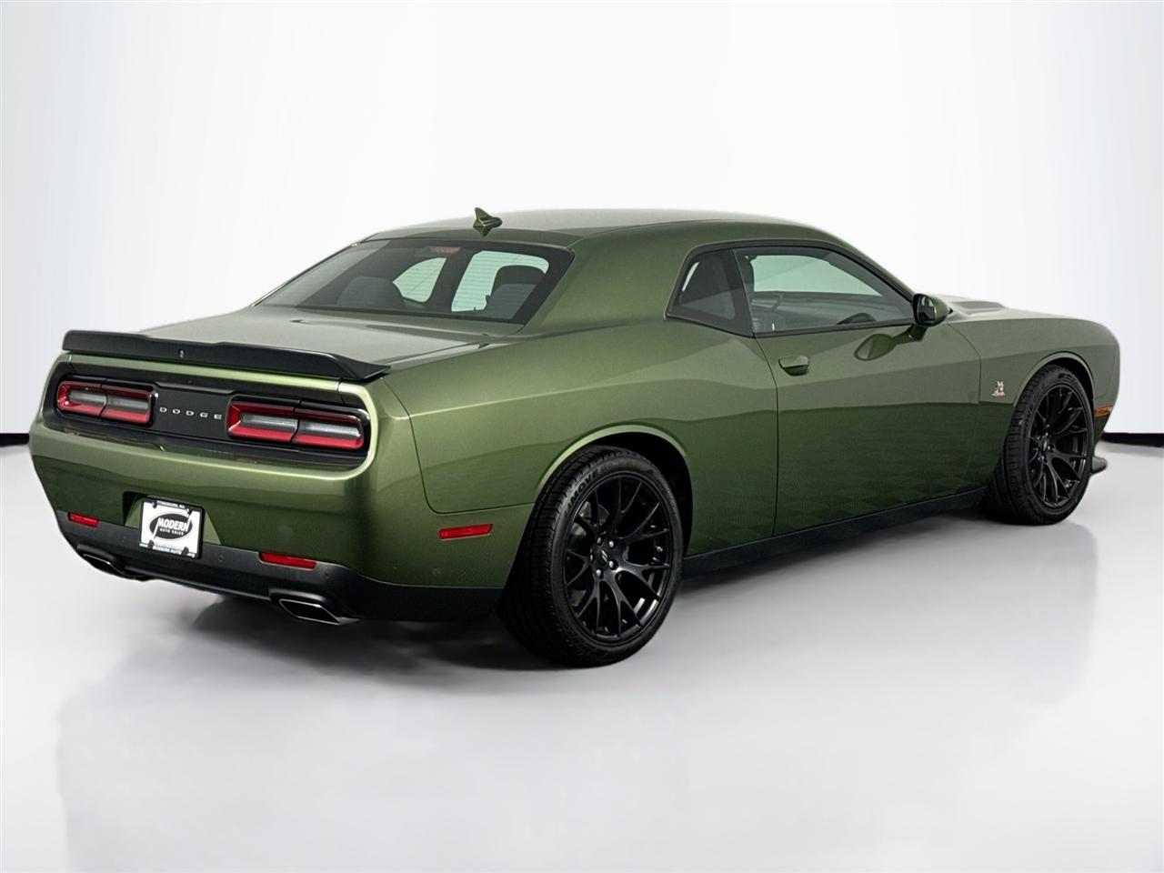 Dodge Challenger R/T Scat Pack RWD 2018