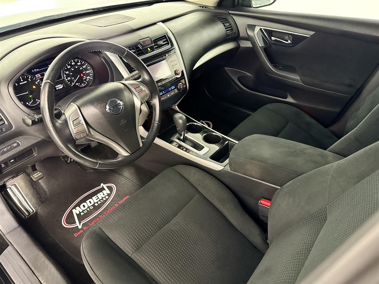 Nissan Altima 4dr Sdn I4 2.5 SV 2014