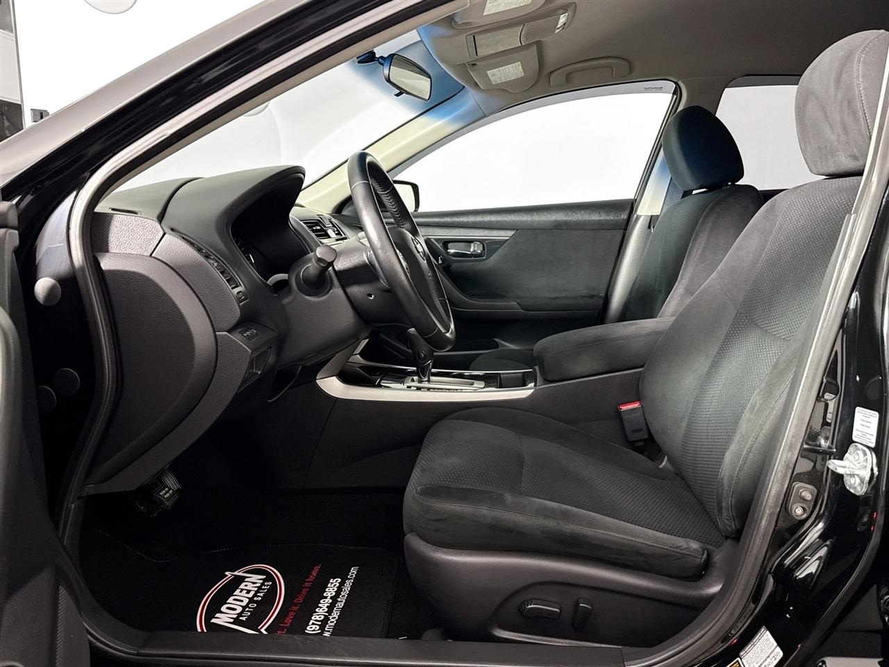 Nissan Altima 4dr Sdn I4 2.5 SV 2014