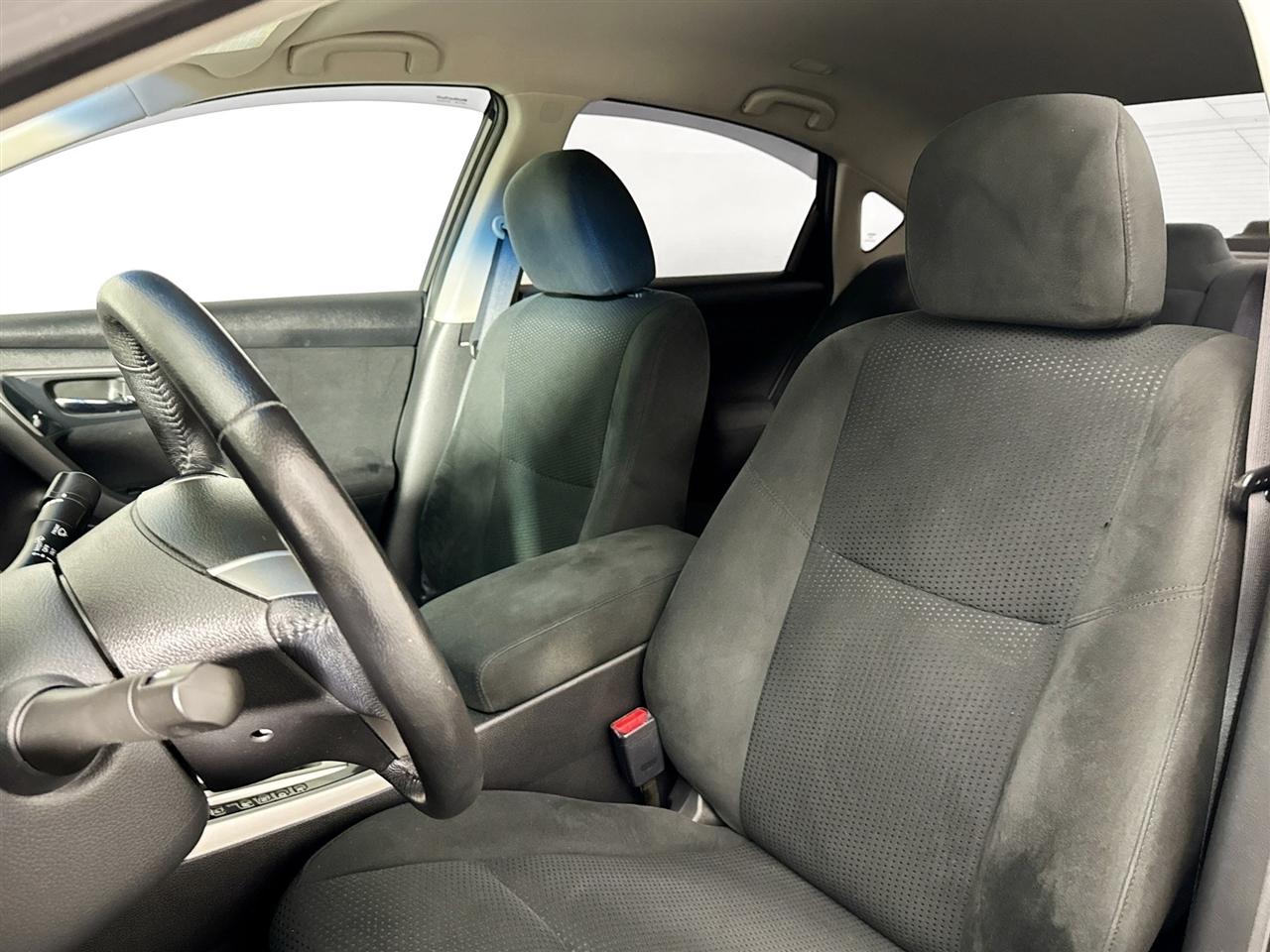Nissan Altima 4dr Sdn I4 2.5 SV 2014