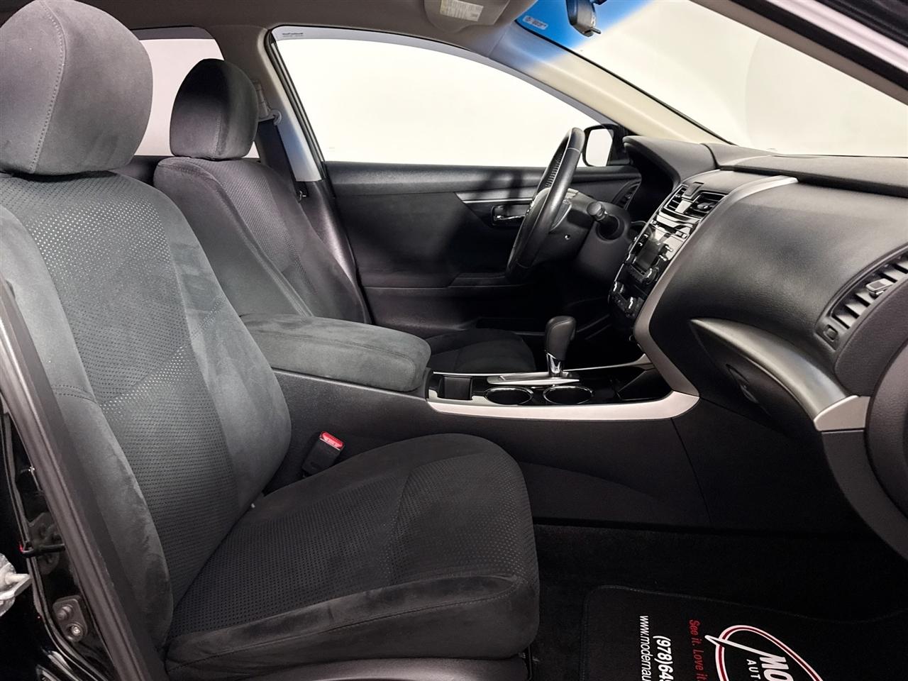 Nissan Altima 4dr Sdn I4 2.5 SV 2014