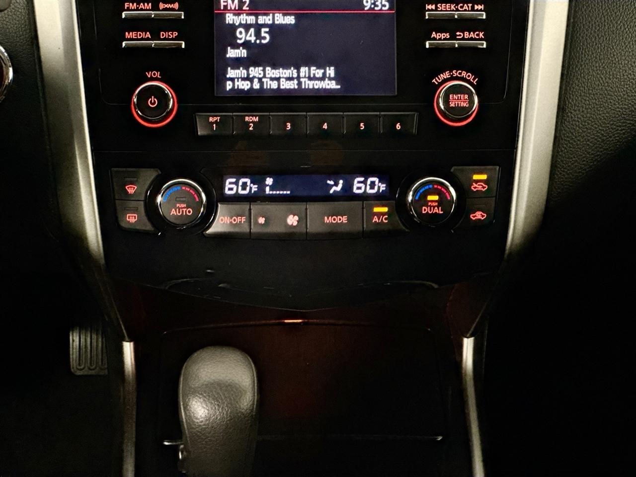 Nissan Altima 4dr Sdn I4 2.5 SV 2014