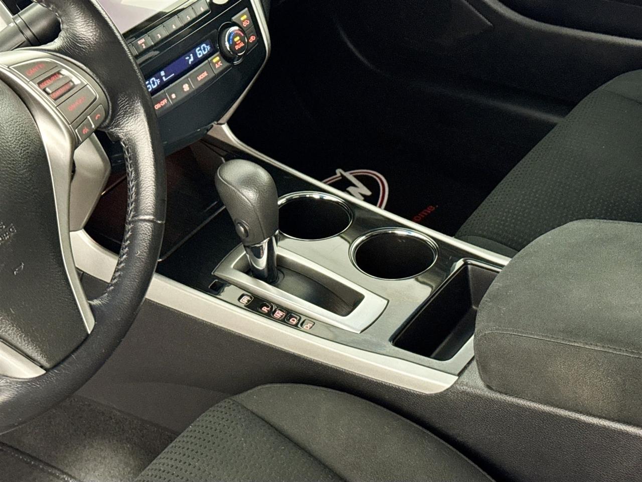 Nissan Altima 4dr Sdn I4 2.5 SV 2014