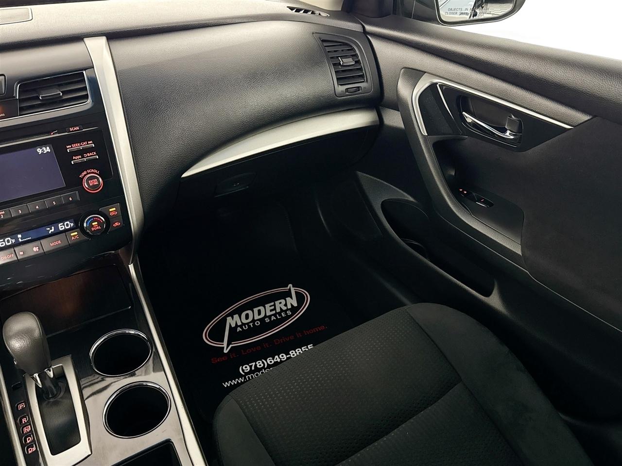 Nissan Altima 4dr Sdn I4 2.5 SV 2014