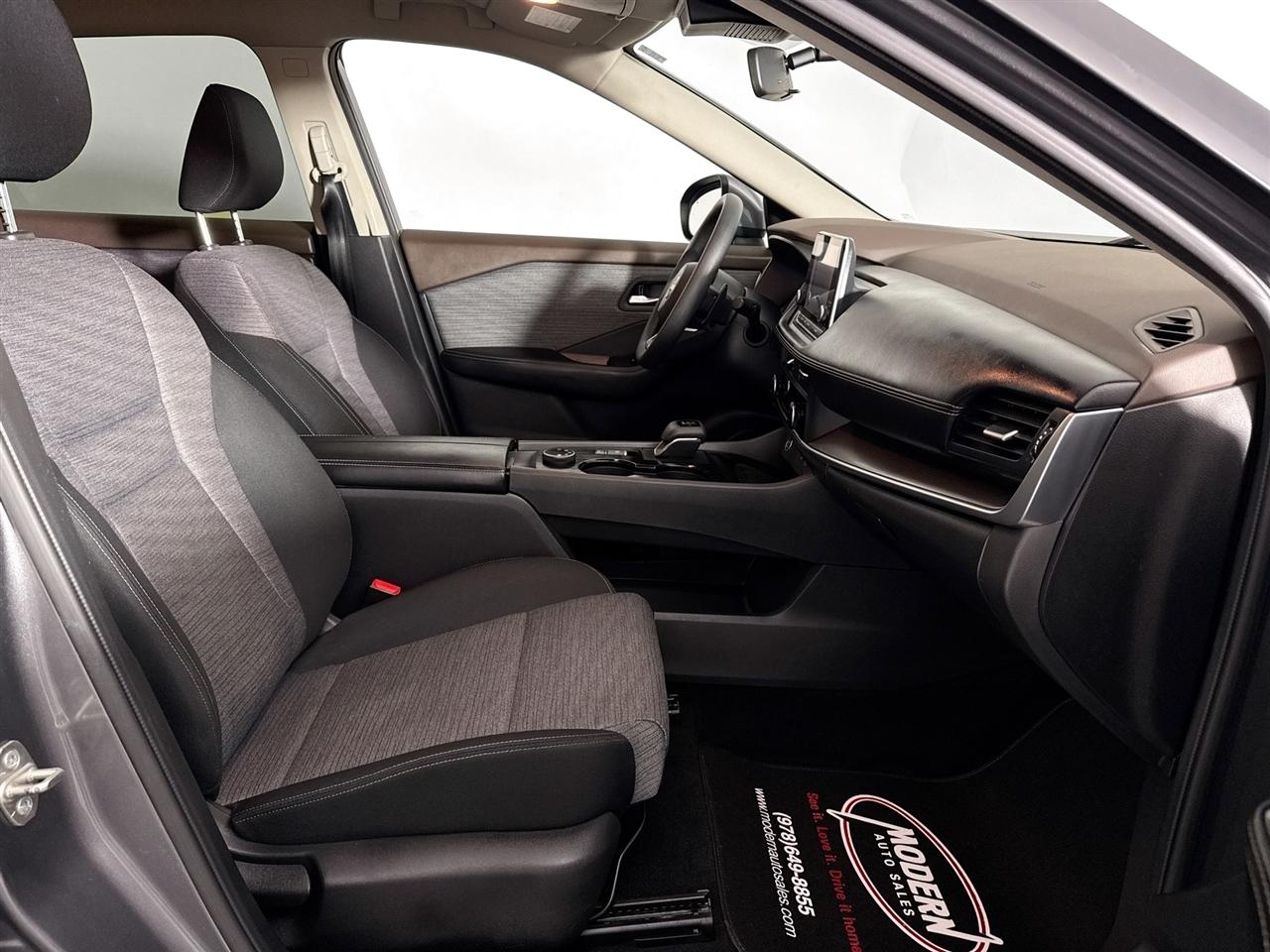 Nissan Rogue AWD SV 2023