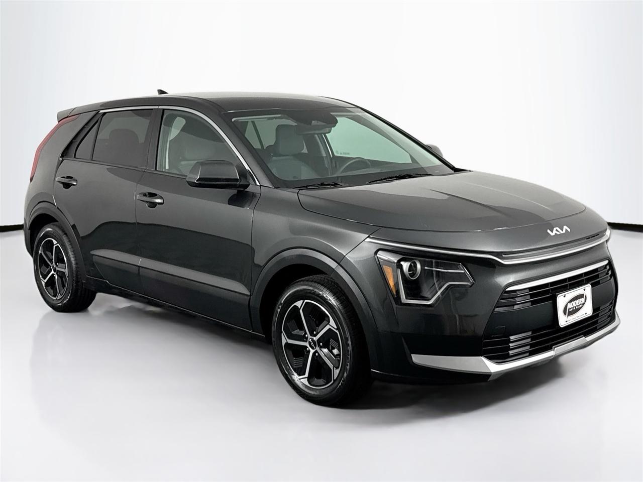 Kia Niro LX FWD 2023
