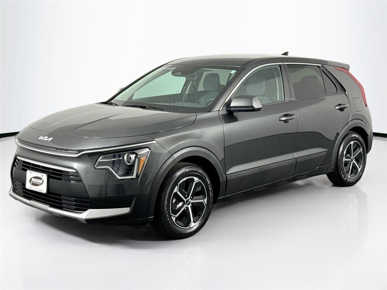 Kia Niro LX FWD 2023