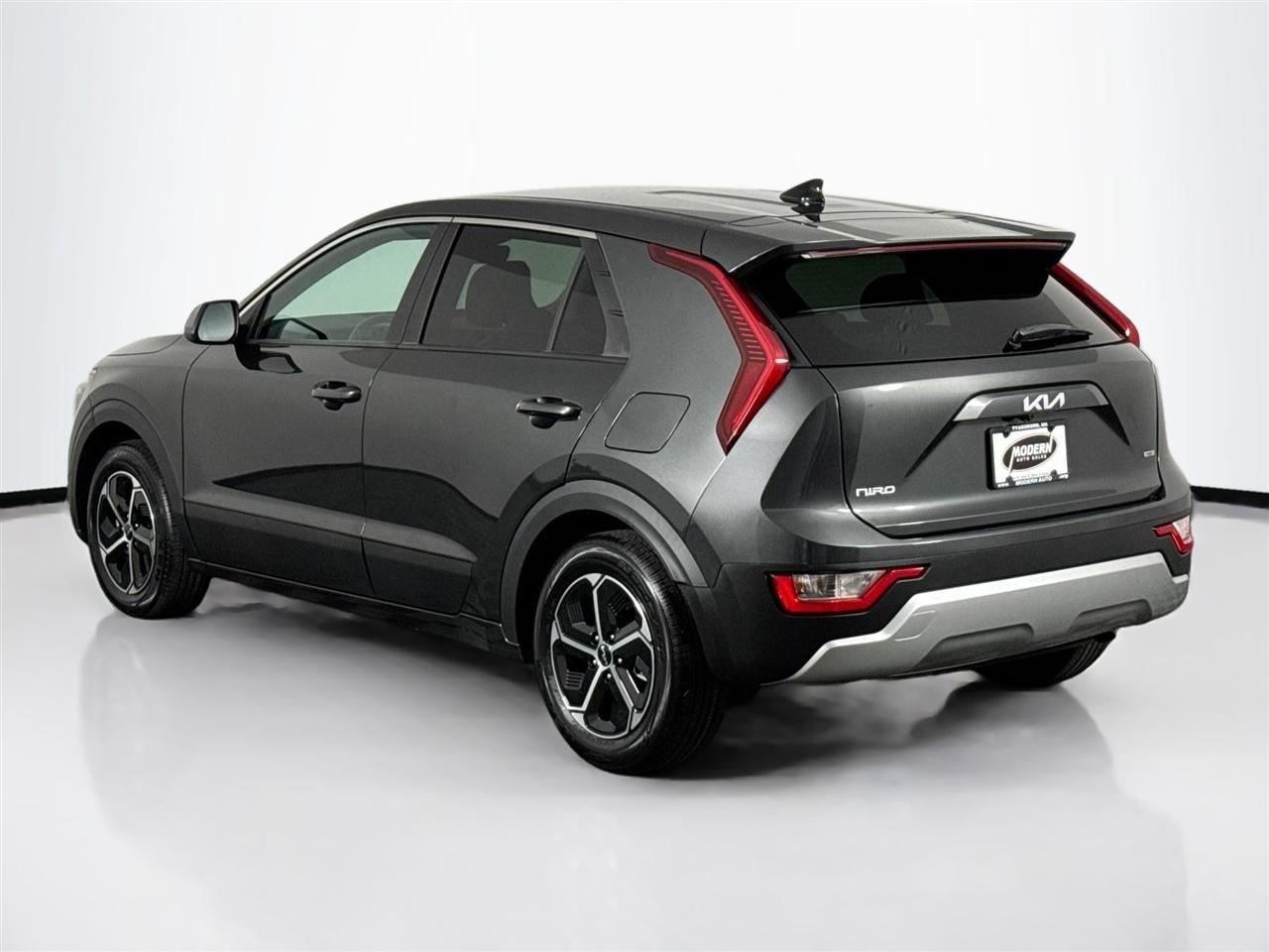 Kia Niro LX FWD 2023
