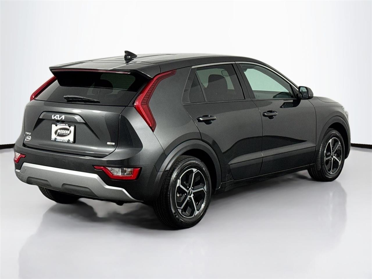 Kia Niro LX FWD 2023