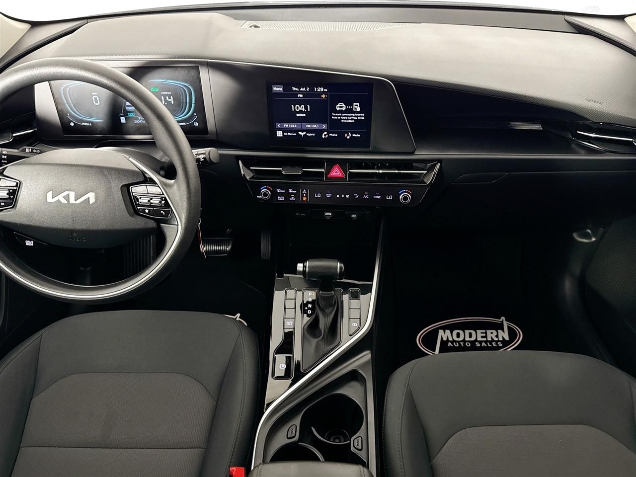 Kia Niro LX FWD 2023