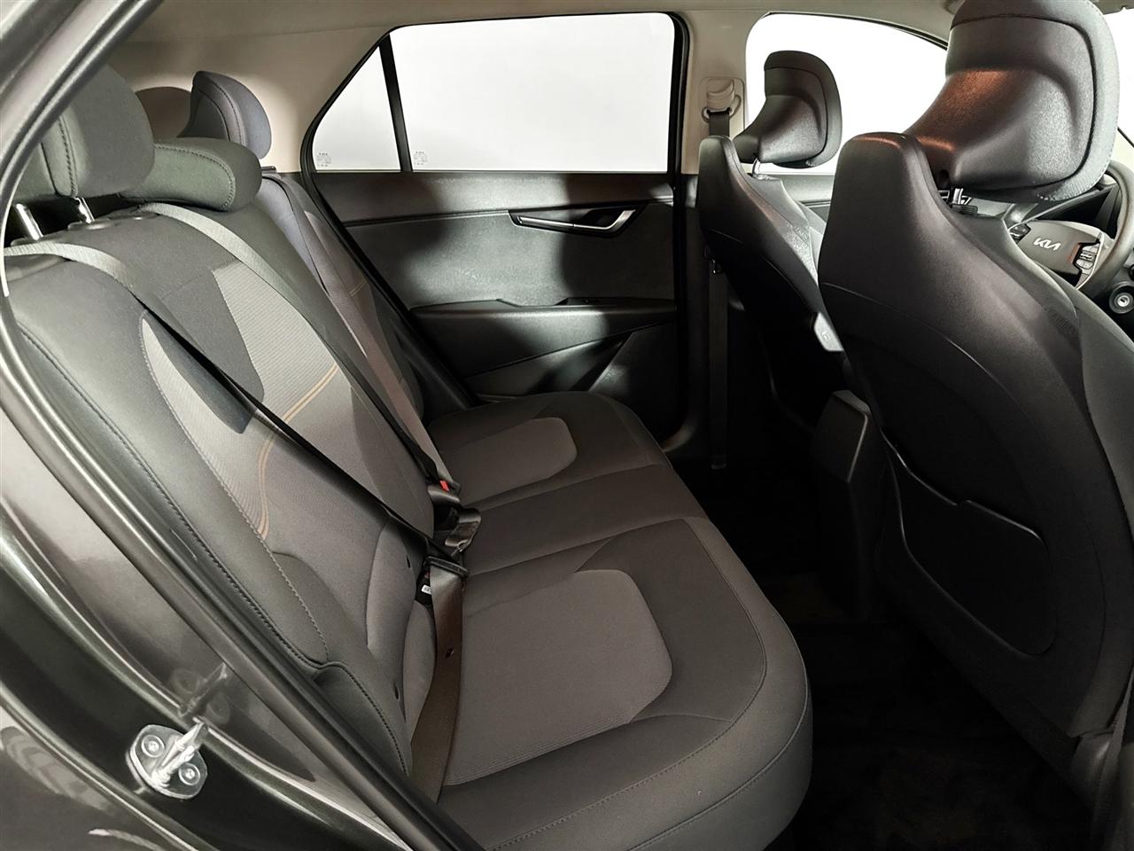 Kia Niro LX FWD 2023