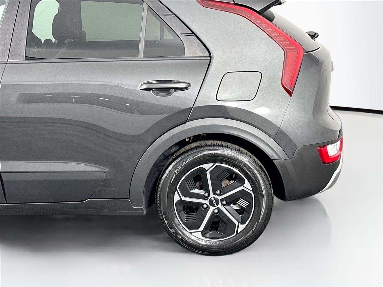 Kia Niro LX FWD 2023