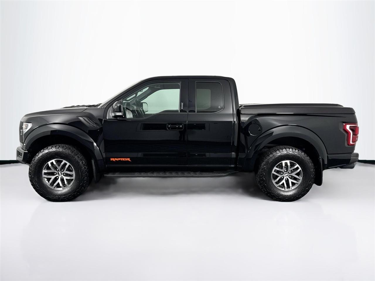 Ford F-150 Raptor 4WD SuperCab 5.5' Box 2017