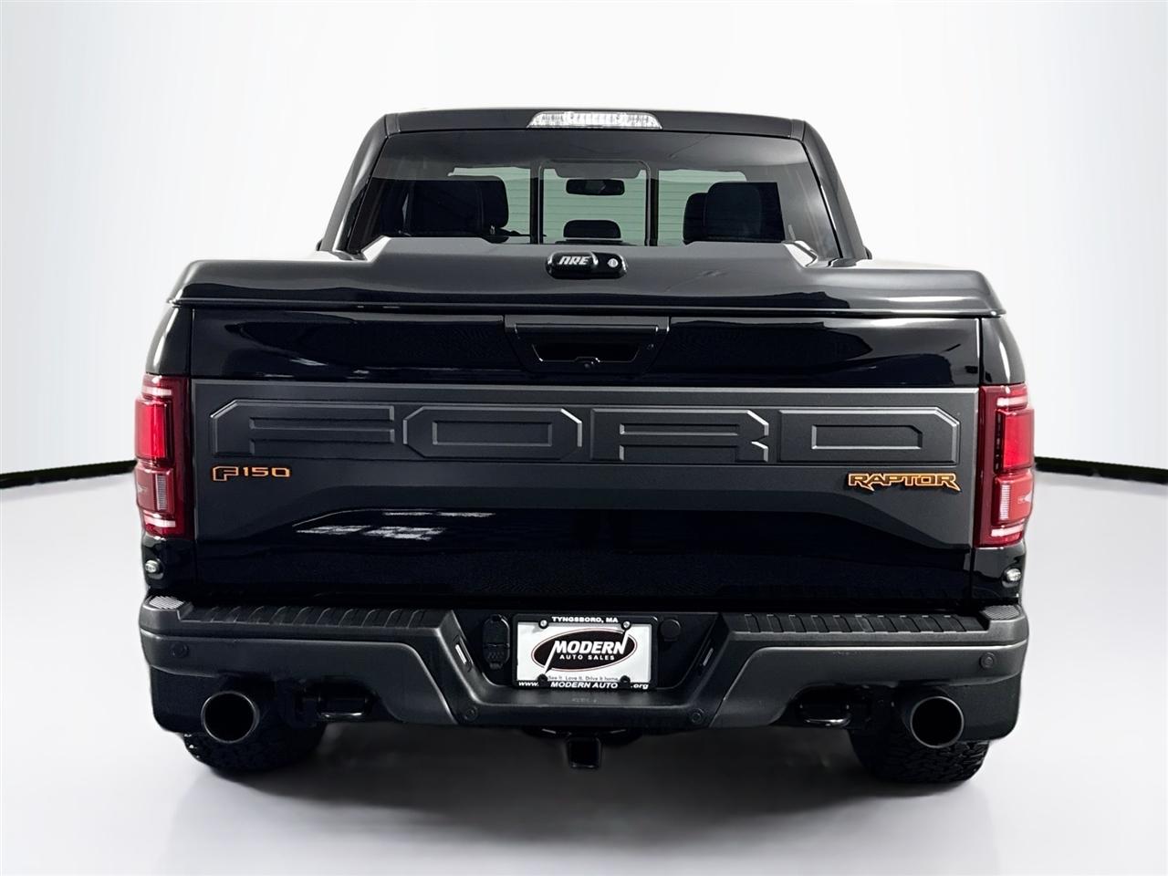 Ford F-150 Raptor 4WD SuperCab 5.5' Box 2017