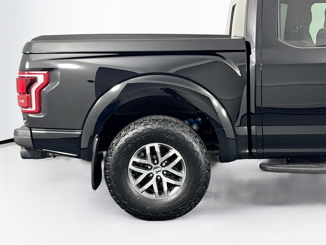 Ford F-150 Raptor 4WD SuperCab 5.5' Box 2017