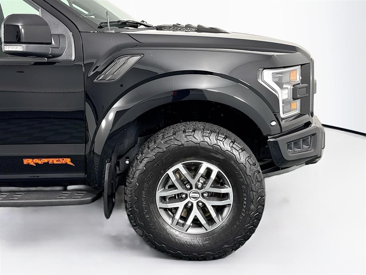 Ford F-150 Raptor 4WD SuperCab 5.5' Box 2017