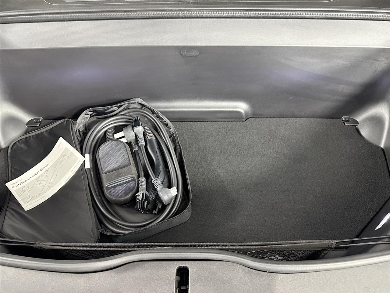 Rivian R1S Adventure Quad-Motor Large Pack 2023