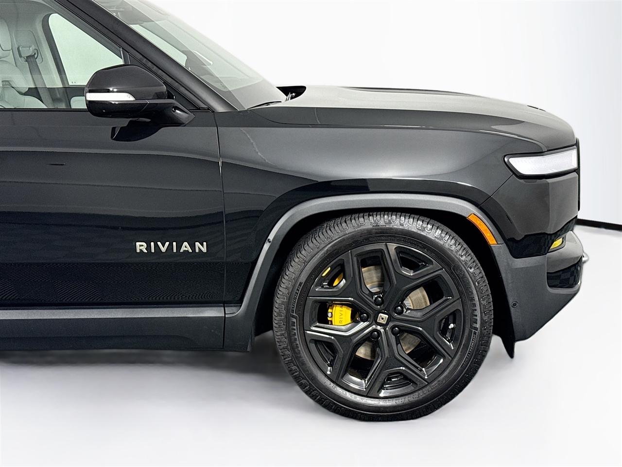 Rivian R1S Adventure Quad-Motor Large Pack 2023