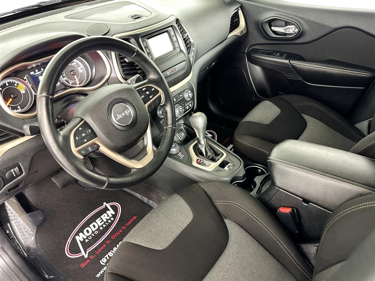 Jeep Cherokee 4WD 4dr Sport 2016