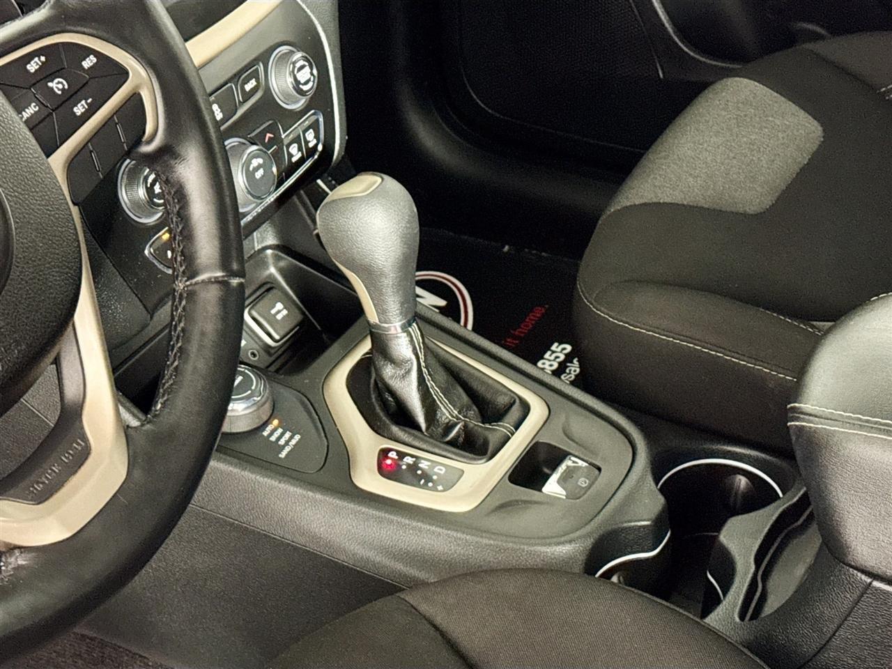 Jeep Cherokee 4WD 4dr Sport 2016