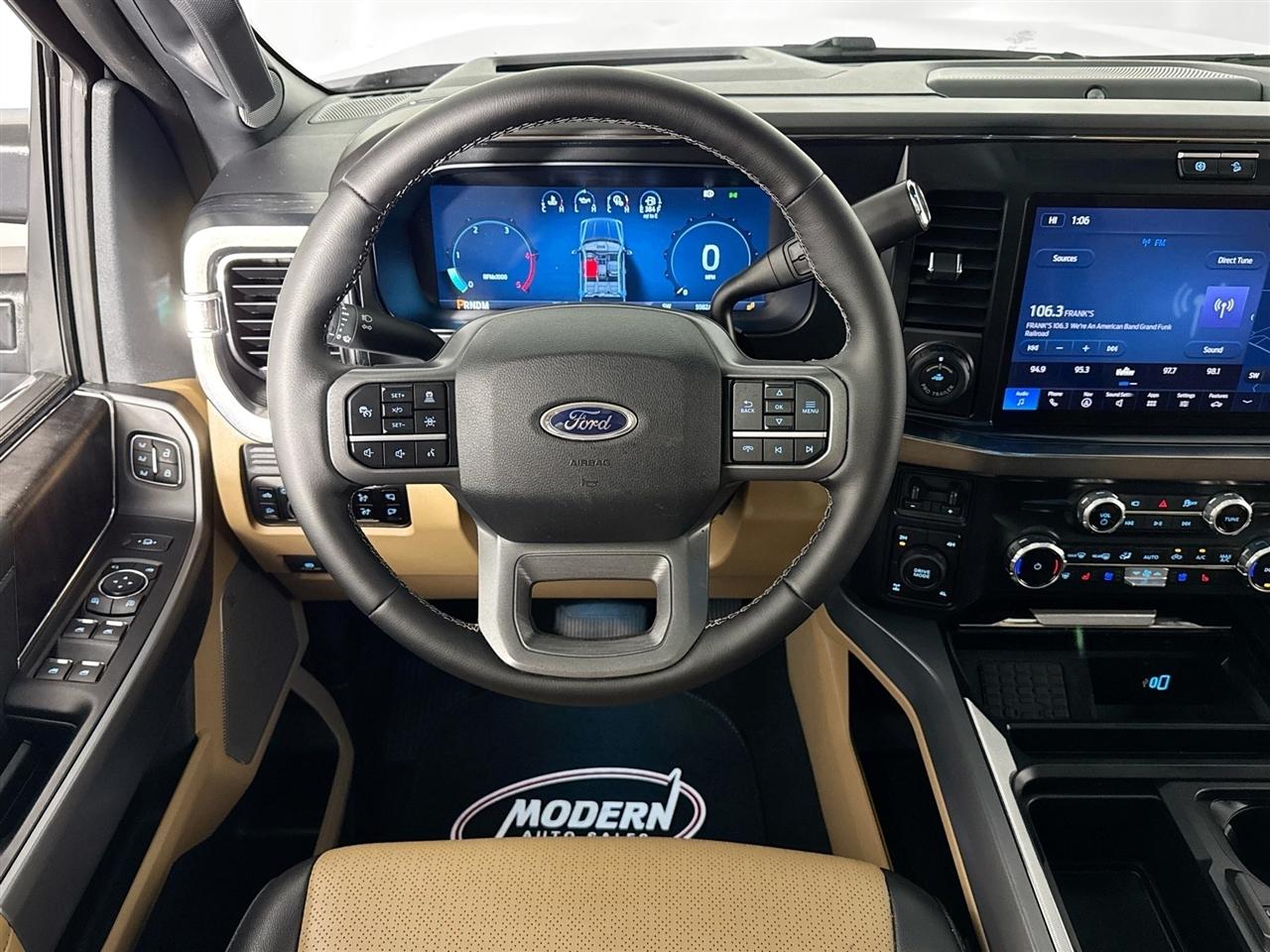 Ford Super Duty F-250 SRW King Ranch 4WD Crew Cab 8' Box 2025
