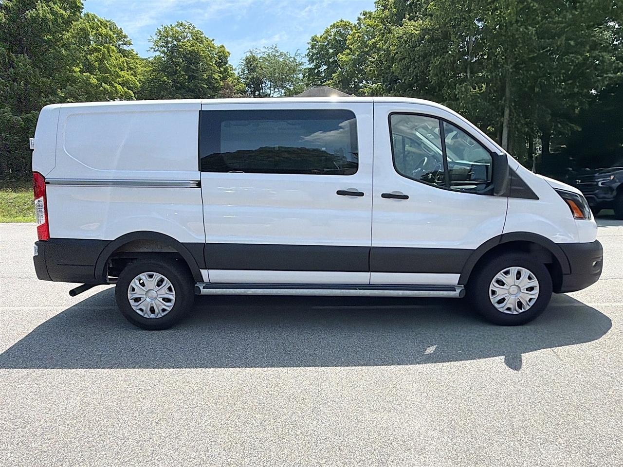 Ford Transit Cargo Van T-250 130" Low Rf 9070 GVWR RWD 2025