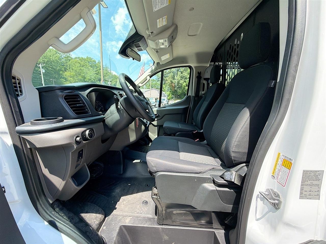 Ford Transit Cargo Van T-250 130" Low Rf 9070 GVWR RWD 2025