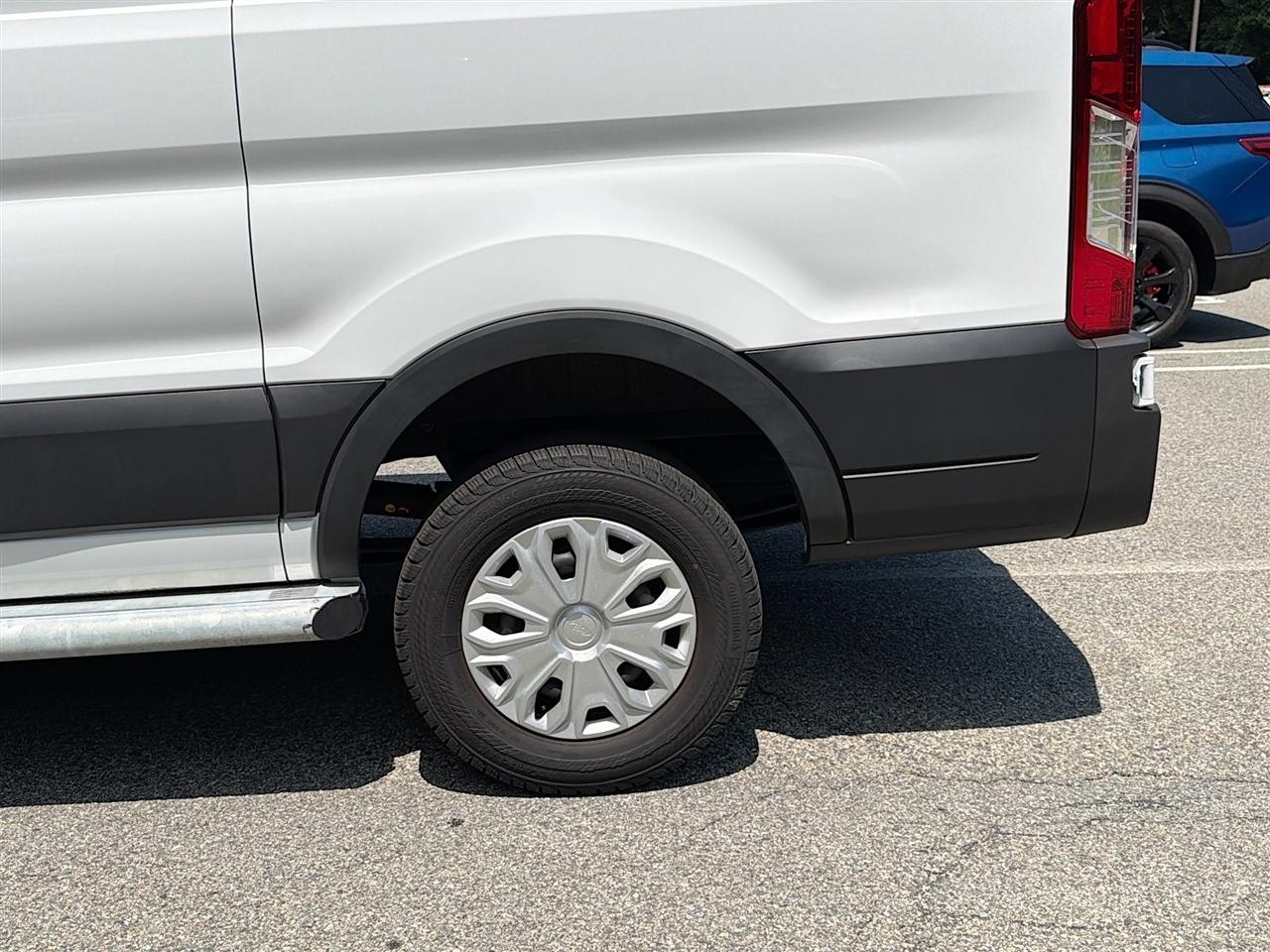 Ford Transit Cargo Van T-250 130" Low Rf 9070 GVWR RWD 2025