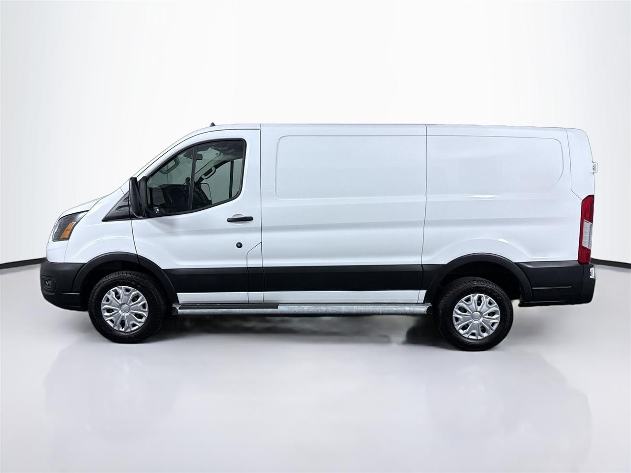 Ford Transit Cargo Van T-250 130" Low Rf 9070 GVWR RWD 2025